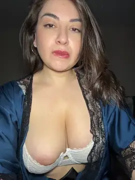 Snapshot of Lovynna chatting on May 3, 7:09 pm Lovynna online show from May 3, 7:09 pm