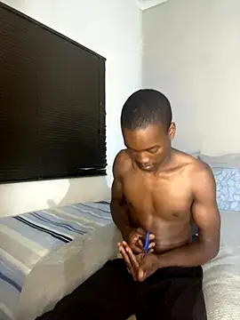 Snapshot of Boytoy_BigD chatting on November 24, 9:58 pm Boytoy BigD online show from November 24, 9:58 pm