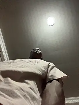 Snapshot of Boytoy_BigD chatting on November 29, 9:18 pm Boytoy BigD online show from November 29, 9:18 pm