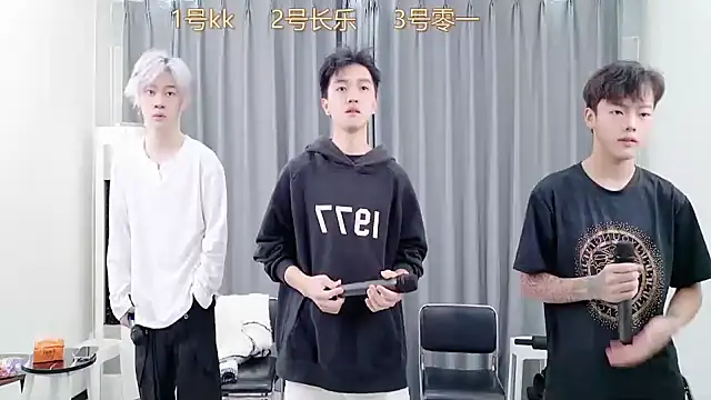 QYBOYS 003 online show from November 18, 5:01 am