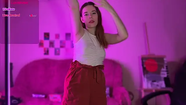 Snapshot of Margie_Dorene chatting on December 4, 9:34 pm Margie Dorene online show from December 4, 9:34 pm