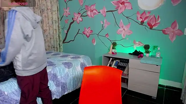 Snapshot of everest_69 chatting on December 4, 11:19 am everest 69 online show from December 4, 11:19 am