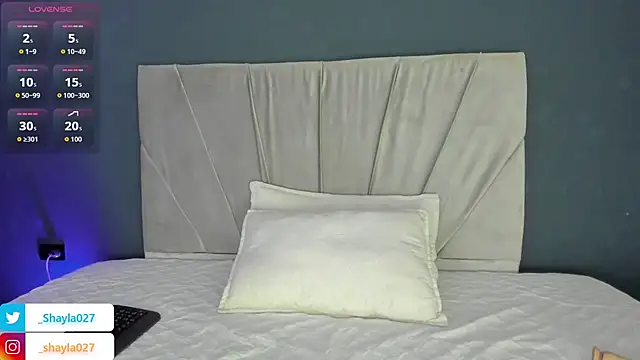 Jasmiine 01 online show from December 4, 1:20 pm