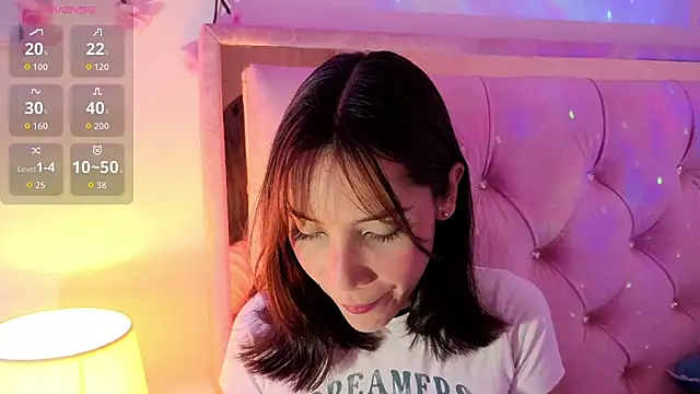 Darapresley777  online show from November 29, 2:09 pm