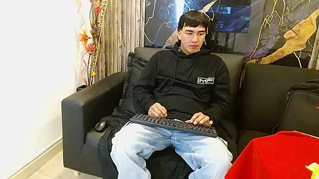 Tommy160920 online show from November 20, 1:00 pm