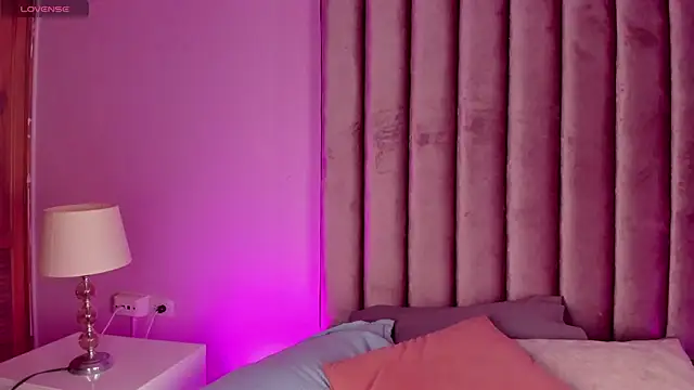 GabrielaSuarez  online show from June 29, 7:47 pm