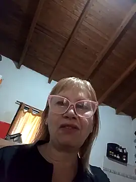 SexyMilf1211 online show from April 28, 4:12 pm