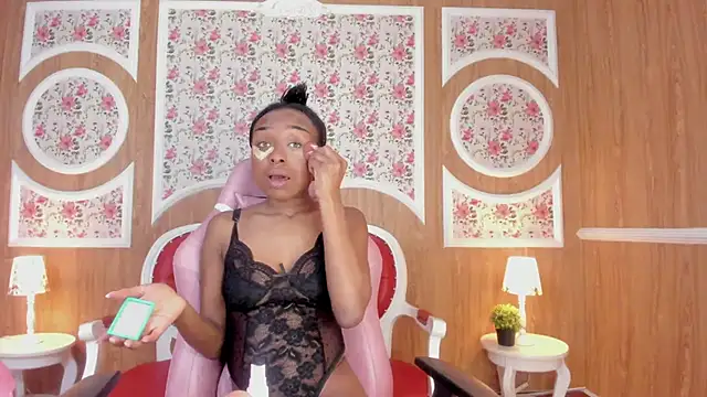 Snapshot of Midnight_Bluee chatting on November 28, 8:00 pm Midnight Bluee online show from November 28, 8:00 pm