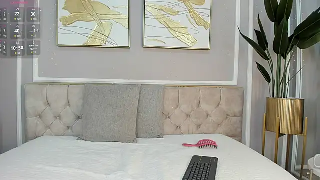 Gia ricci  online show from December 18, 1:06 pm