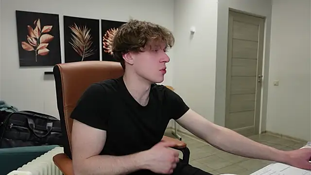 Snapshot of Charles_Dreams chatting on March 5, 8:49 pm Charles Dreams online show from March 5, 8:49 pm