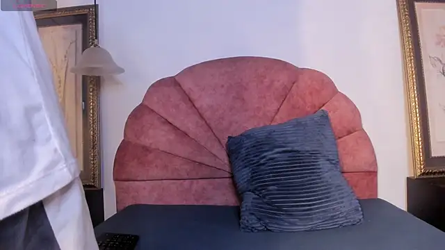 Rose Ethan online show from November 26, 3:18 am