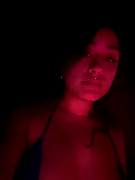 Snapshot of Felinamiau chatting on December 1, 8:03 pm Felinamiau online show from December 1, 8:03 pm