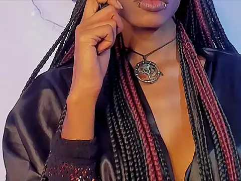 Snapshot of aprille15 chatting on December 18, 1:22 am aprille15 online show from December 18, 1:22 am