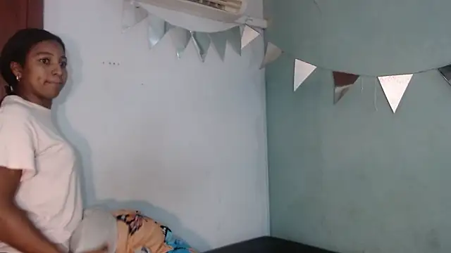 emma stone54 online show from December 2, 6:58 pm