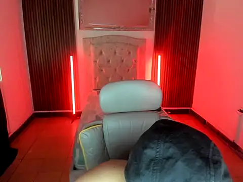 Snapshot of pablo_prada chatting on November 19, 6:52 pm pablo prada online show from November 19, 6:52 pm