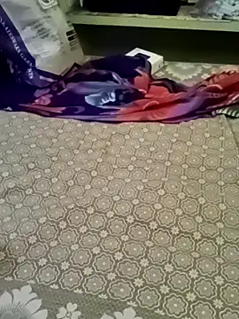 Snapshot of Aahana_Shanura chatting on February 24, 6:39 pm Aahana Shanura online show from February 24, 6:39 pm