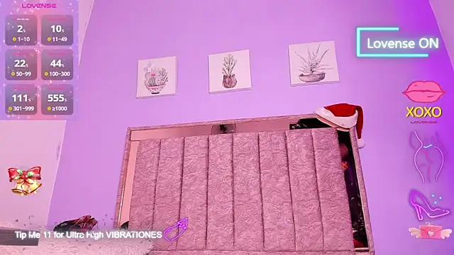 Snapshot of alaiasexygirl chatting on December 18, 11:22 pm alaiasexygirl online show from December 18, 11:22 pm