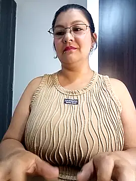 CelesteAlvarez1989 online show from March 22, 9:18 pm