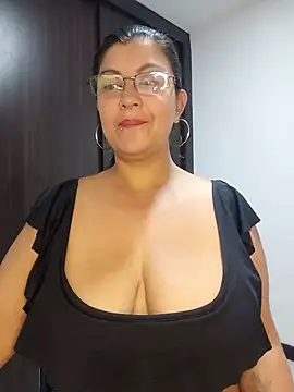 CelesteAlvarez1989 online show from August 4, 3:21 am