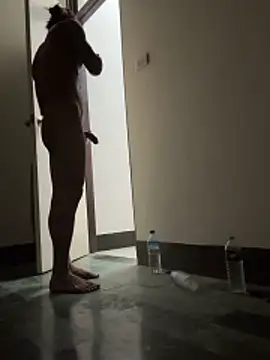 black-1406 online show from February 22, 6:06 pm