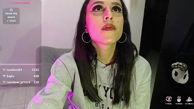 Snapshot of Isabella_Hillss chatting on July 3, 4:41 am Isabella Hillss online show from July 3, 4:41 am
