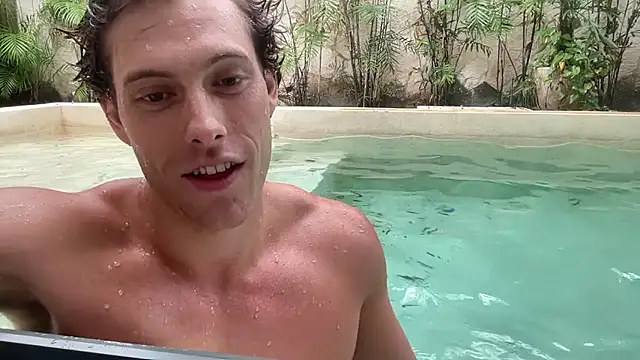 alex islivee online show from June 1, 10:33 pm