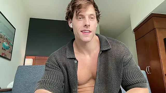 alex islivee online show from June 9, 5:02 pm