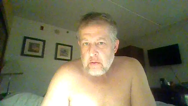 Snapshot of Mikey40wv chatting on February 20, 1:57 am Mikey40wv online show from February 20, 1:57 am