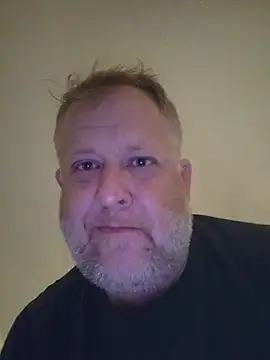 Snapshot of Mikey40wv chatting on July 6, 7:05 pm Mikey40wv online show from July 6, 7:05 pm