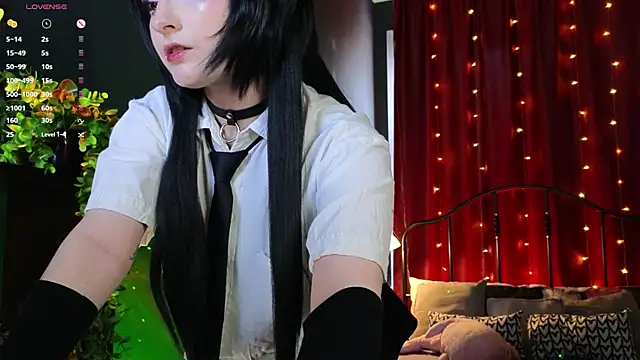 vronnier online show from May 21, 4:03 pm