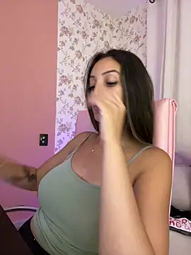 BelleRune online show from February 12, 4:57 pm