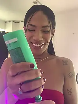  Larabbitxx online show from July 9, 7:40 pm