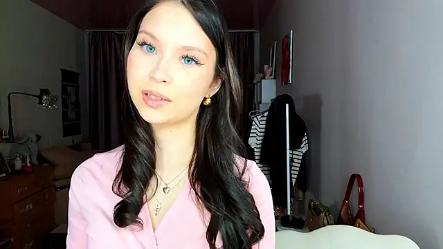 EmmaJonse online show from November 15, 11:51 am