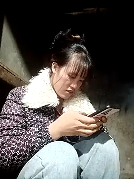 sorry-yeu online show from November 23, 3:45 pm