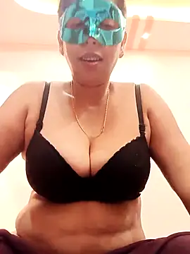 Nisha  19 online show from December 2, 7:42 pm