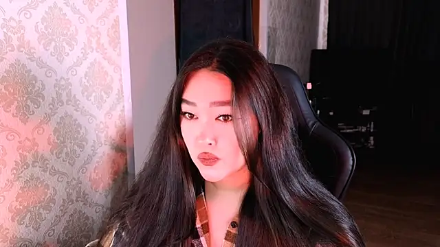 Snapshot of Emma_Uilson chatting on December 23, 5:16 am Emma Uilson online show from December 23, 5:16 am