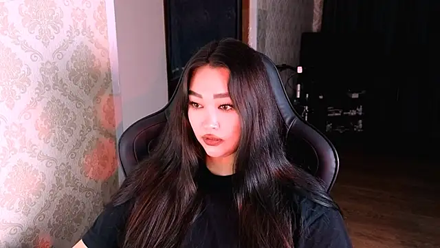 Snapshot of Emma_Uilson chatting on January 11, 2:22 pm Emma Uilson online show from January 11, 2:22 pm