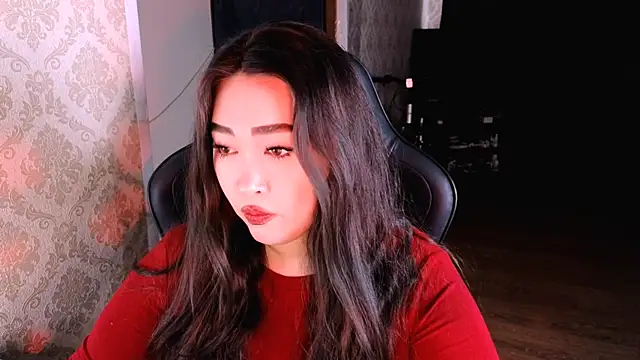 Snapshot of Emma_Uilson chatting on February 15, 5:15 am Emma Uilson online show from February 15, 5:15 am