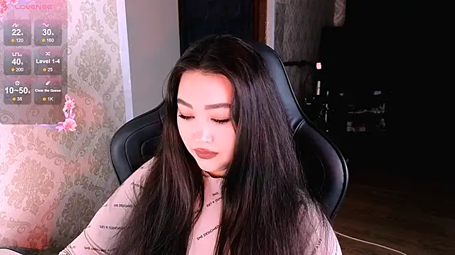 Snapshot of Emma_Uilson chatting on March 6, 10:50 pm Emma Uilson online show from March 6, 10:50 pm