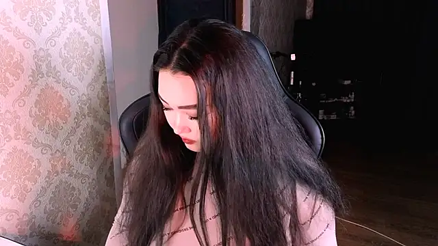 Snapshot of Emma_Uilson chatting on March 21, 4:54 pm Emma Uilson online show from March 21, 4:54 pm