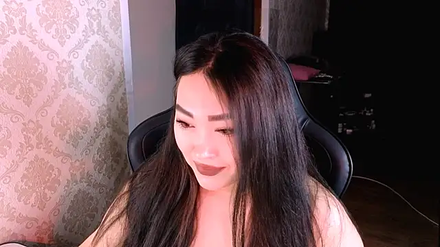 Emma Uilson online show from May 6, 1:16 pm