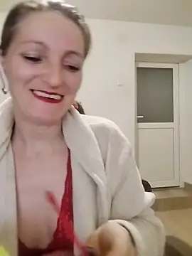 CrazyMaya39 online show from May 7, 9:42 pm