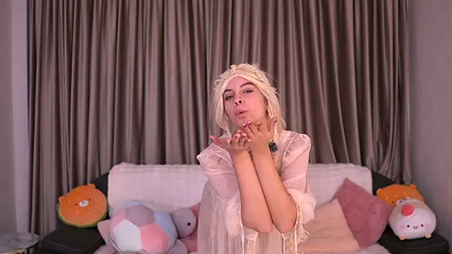 Luna Veyra online show from November 14, 11:13 pm