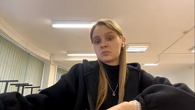 PaulitaSolow online show from November 28, 12:19 pm