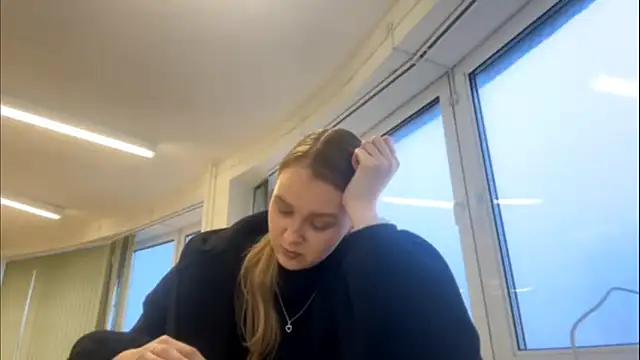 PaulitaSolow online show from November 29, 12:08 pm