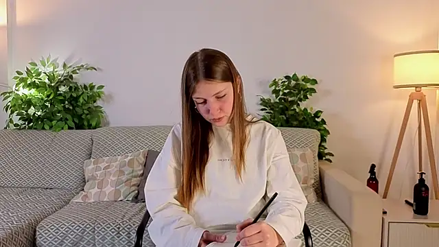 LesaFeldker online show from November 29, 1:19 am