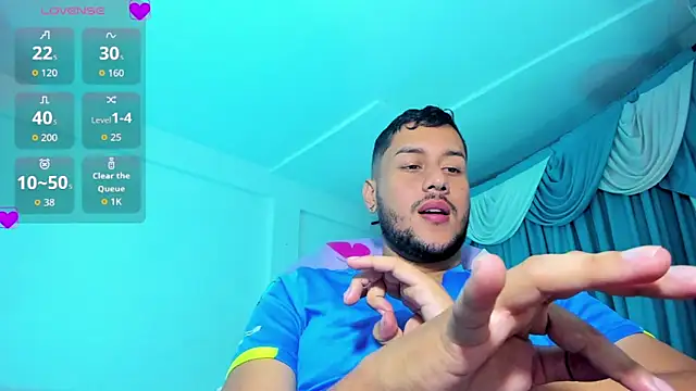 Snapshot of Latino_Hot_Boy chatting on November 22, 8:19 pm Latino Hot Boy online show from November 22, 8:19 pm