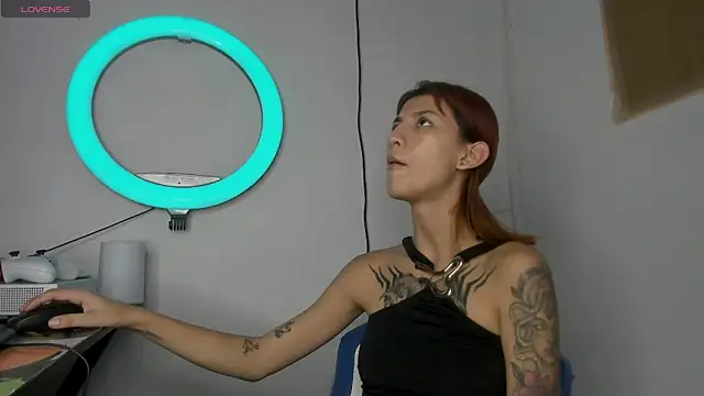 Hot play18 online show from March 8, 10:24 pm