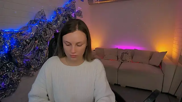 SandraLindsey online show from November 25, 9:42 am