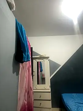 lizmy online show from December 1, 4:28 am